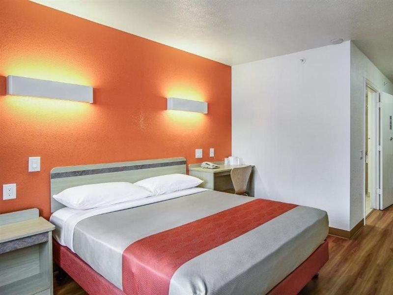 Motel 6-Framingham, Ma - Boston West Buitenkant foto